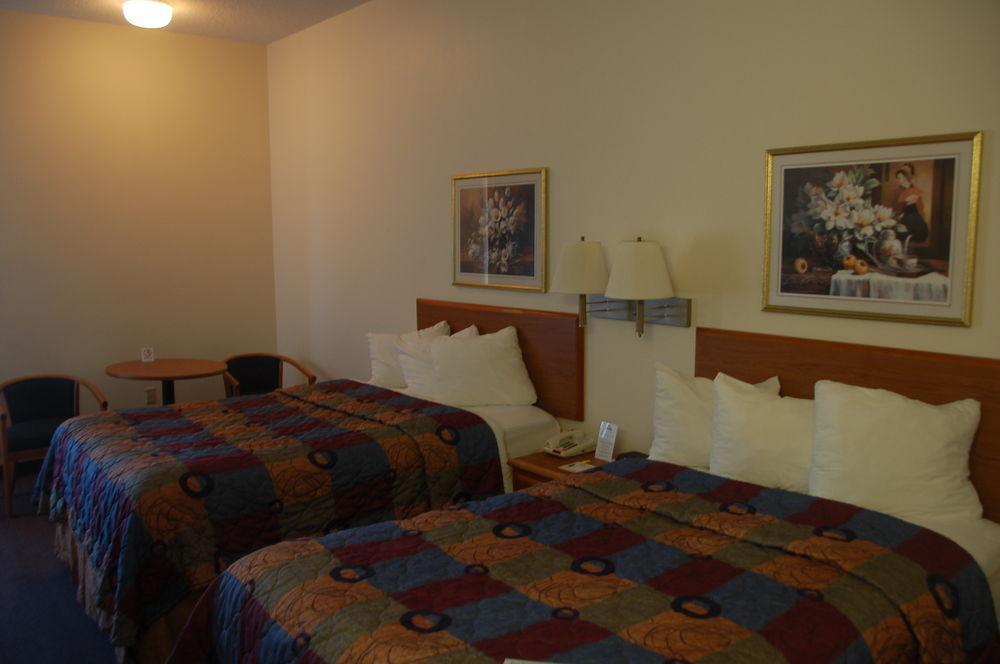 Spark By Hilton Hotel 2*