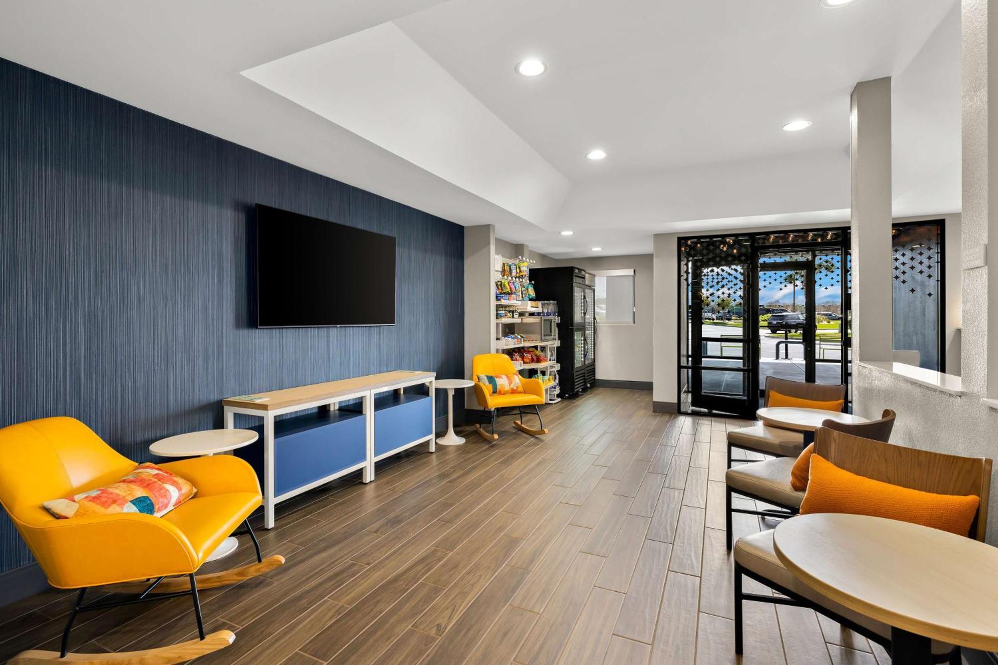 Spark By Hilton